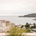 Zafiro Spa & Residence