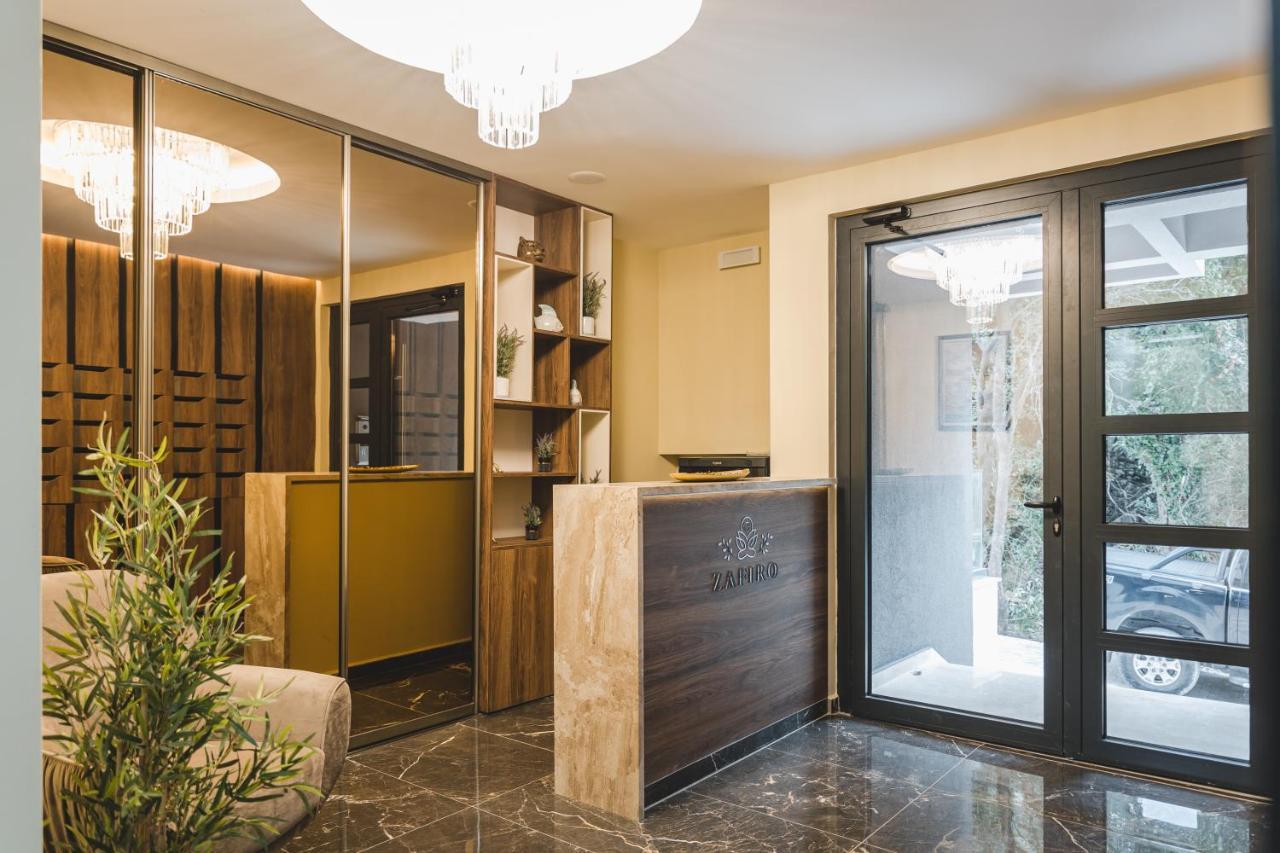 Apartment Zafiro Spa & *